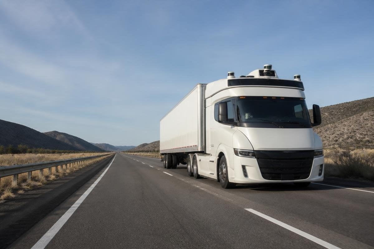 fixed-routes-will-come-before-open-road-self-driving-trucks-1200x800-v1.jpg